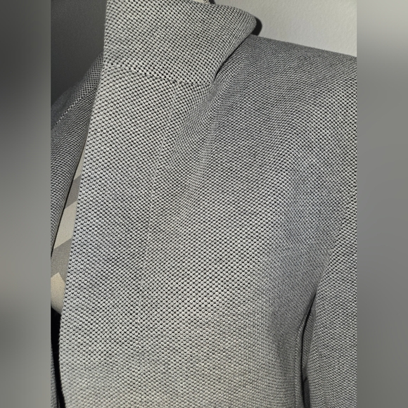 Zara Mens Gray Coat with Black Buttons - Picture 7 of 12